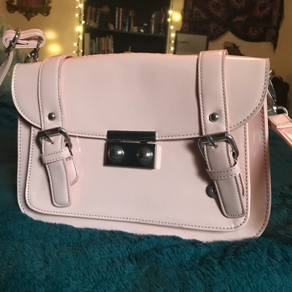 Forever21 pink crossbody bag - Picture 3 of 5